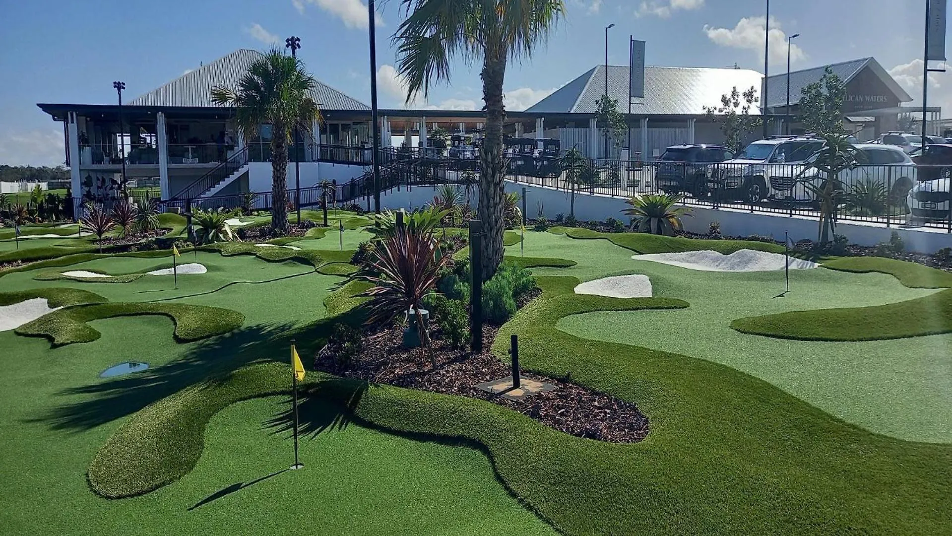 Lovely Studio Apartment Overlooking Golf Course! Pelican Waters Australien